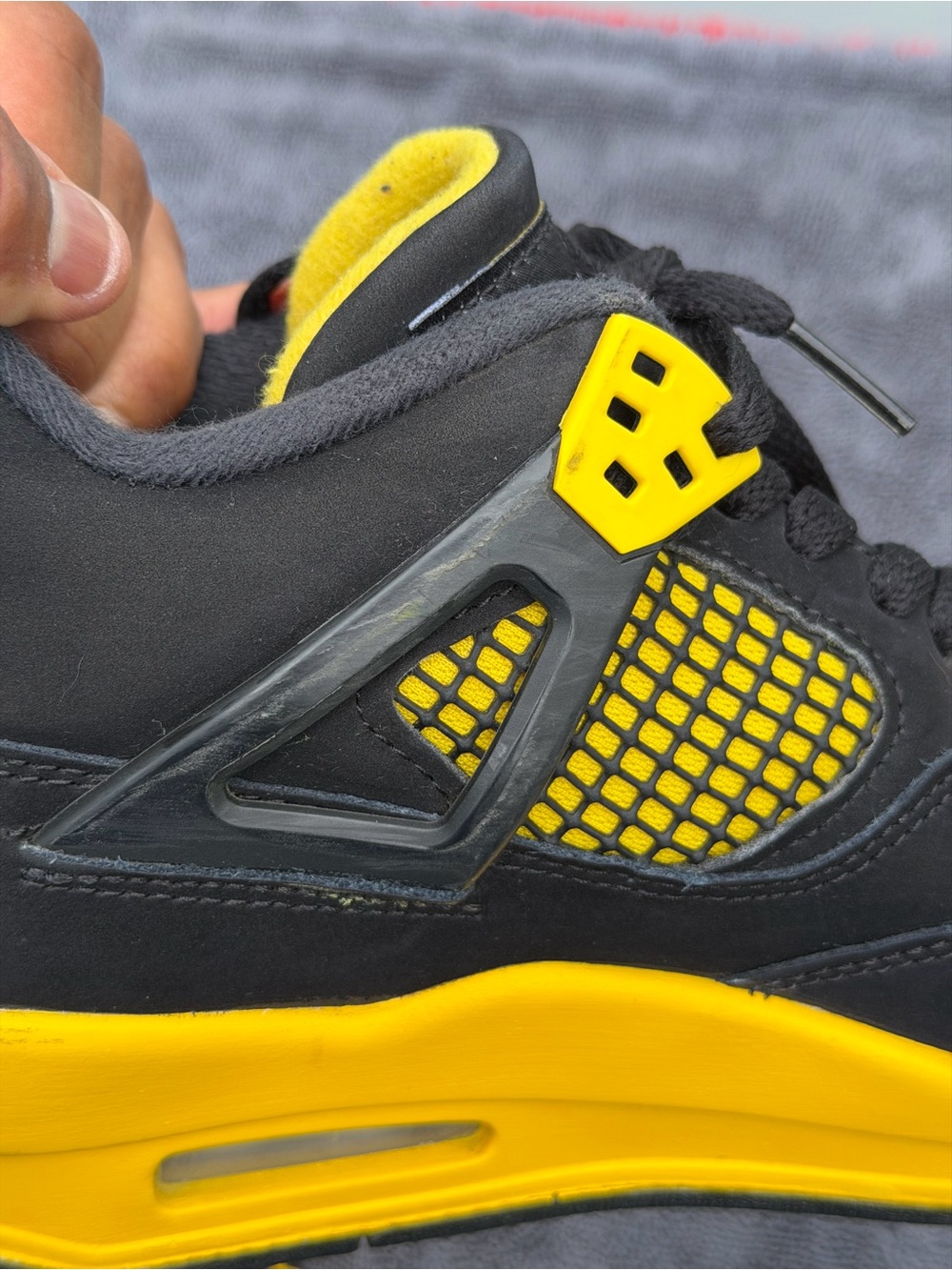 Size 6.5Y Air Jordan 4 Retro Thunder Black/Yellow - Picture 13 of 14